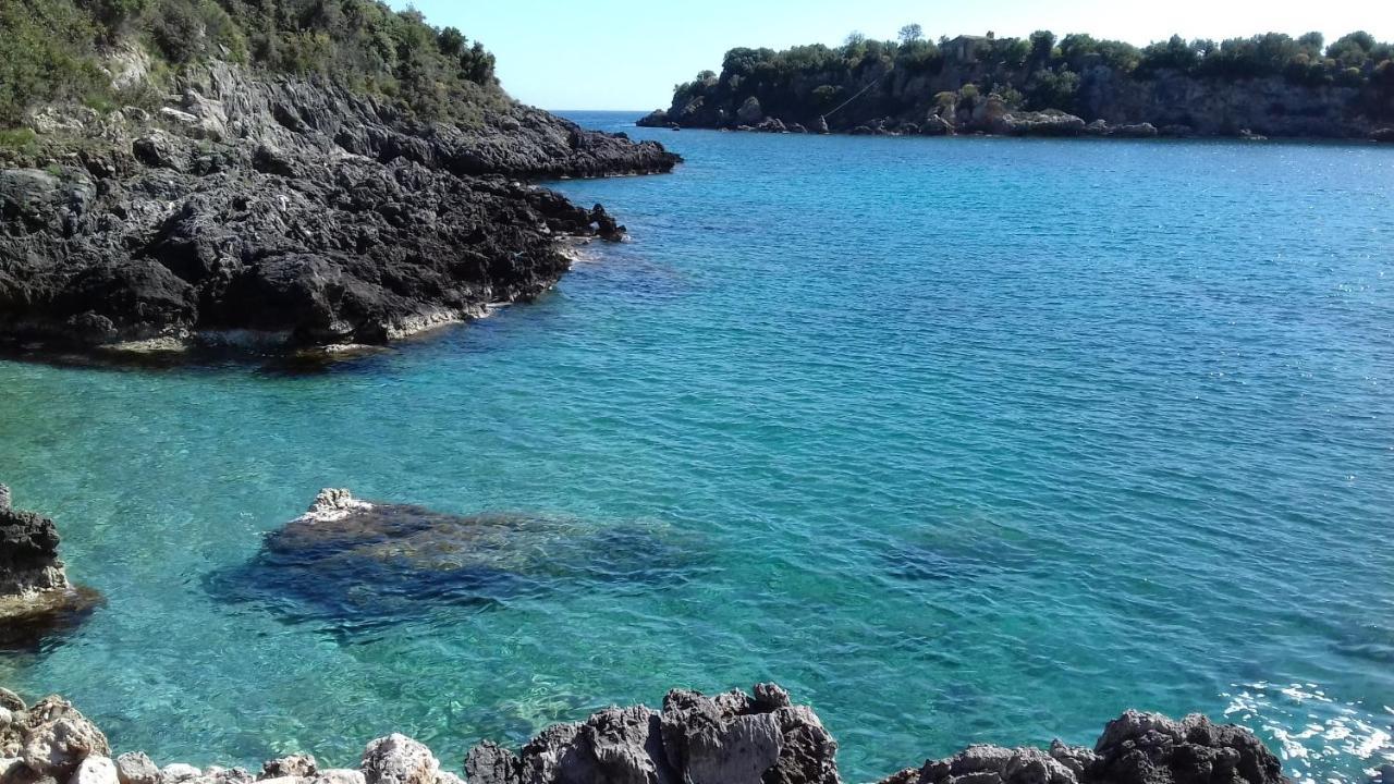 Iliolithos Rooms Kardamýli Eksteriør bilde