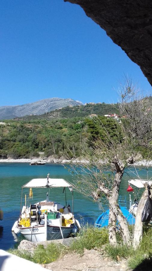 Iliolithos Rooms Kardamýli Eksteriør bilde