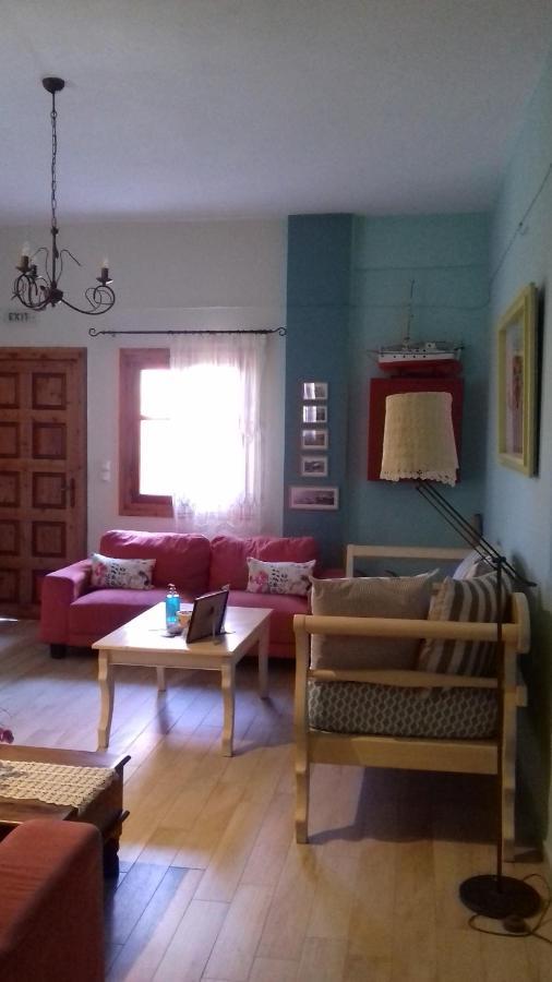 Iliolithos Rooms Kardamýli Eksteriør bilde